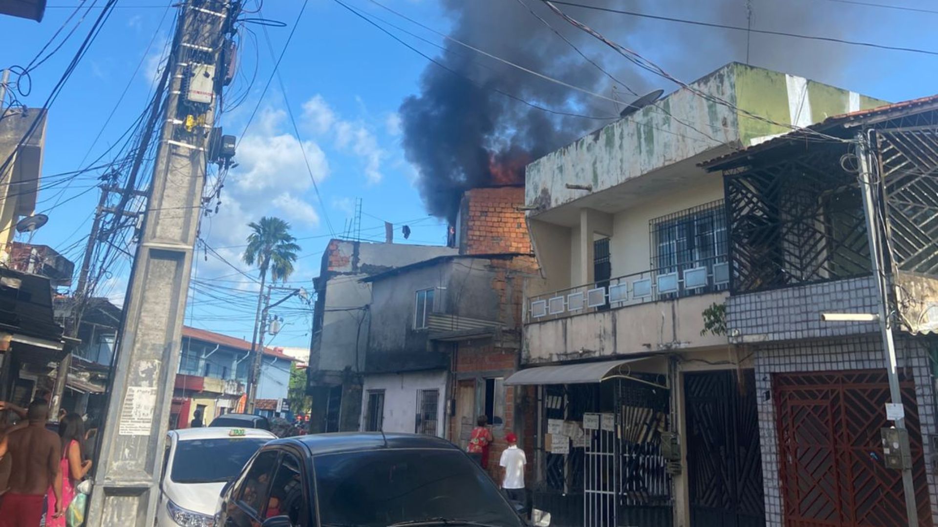Imagem - Incêndio é registrado no bairro da Sacramenta, em Belém