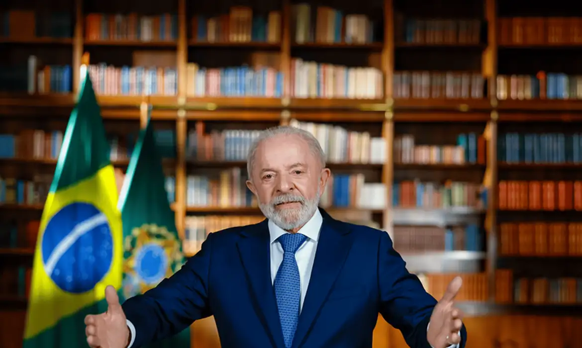 (Presidente Luiz Inácio Lula da Silva)