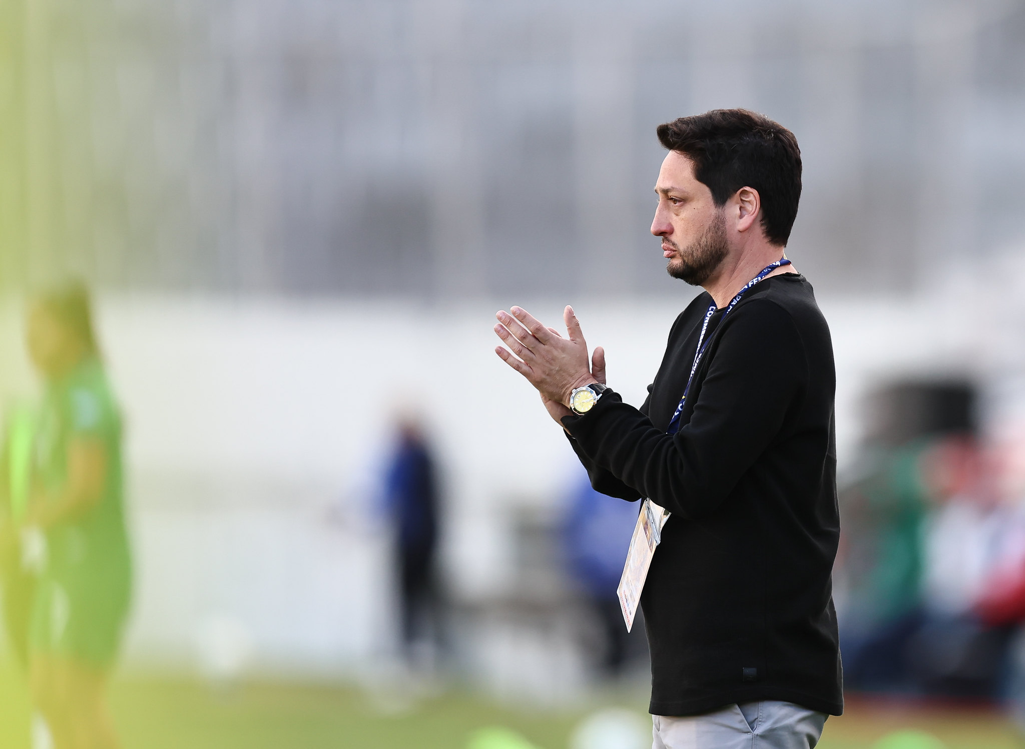 Técnico da Seleção Brasileira Feminina, Arthur Elias comentou sobre suas preocupações em torno da organização