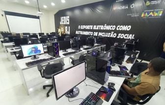 ONG alega atender número de jovens quase nove vezes maior que população cidade