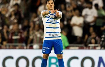 Cruzeiro vence o Fluminense e assume a liderança do Brasileirão