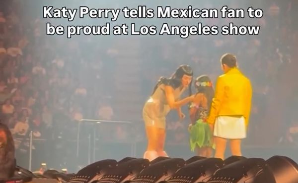 Katy Perry incentiva fã mexicana a assumir origem em show na Califórnia; assista