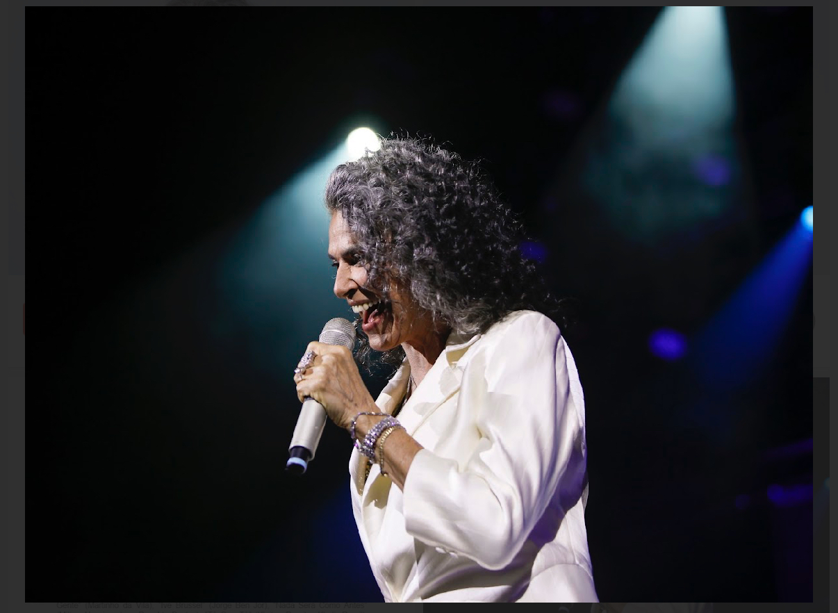A cantora, que completa 50 anos de carreira, estará no próximo dia 02 de agosto nos palcos do Theatro da Paz