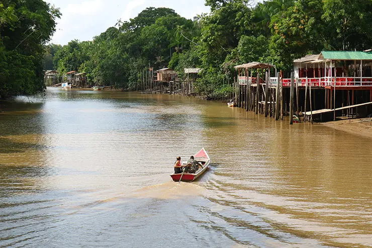 Ilha do Combu sofre com poluição sonora nos fins de semana