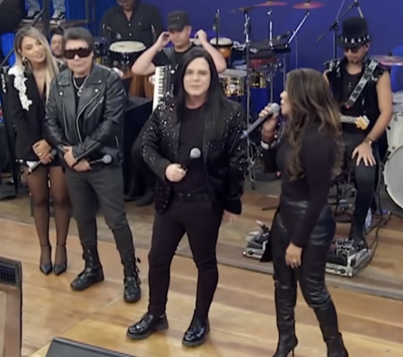Grupo calcinha preta no Alta Horas