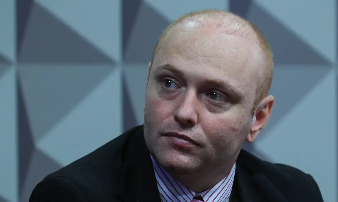 Imagem - Moraes mantém prisão de Delgatti, condenado por invasão ao CNJ