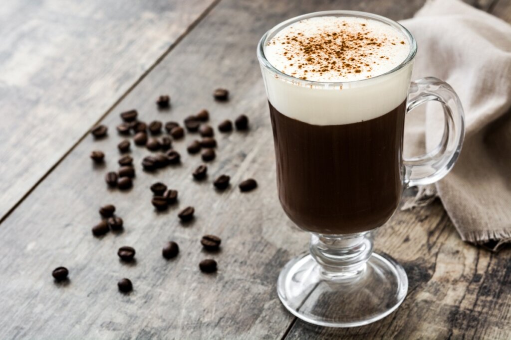 Irish coffee (Imagem: etorres | Shutterstock)