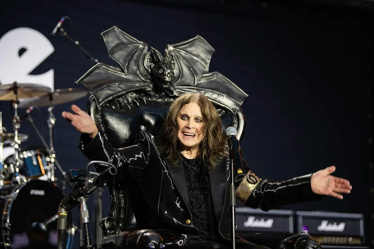 Imagem - Ozzy Osbourne: lendas, excessos e loucuras de um ícone que desafiou o impossível