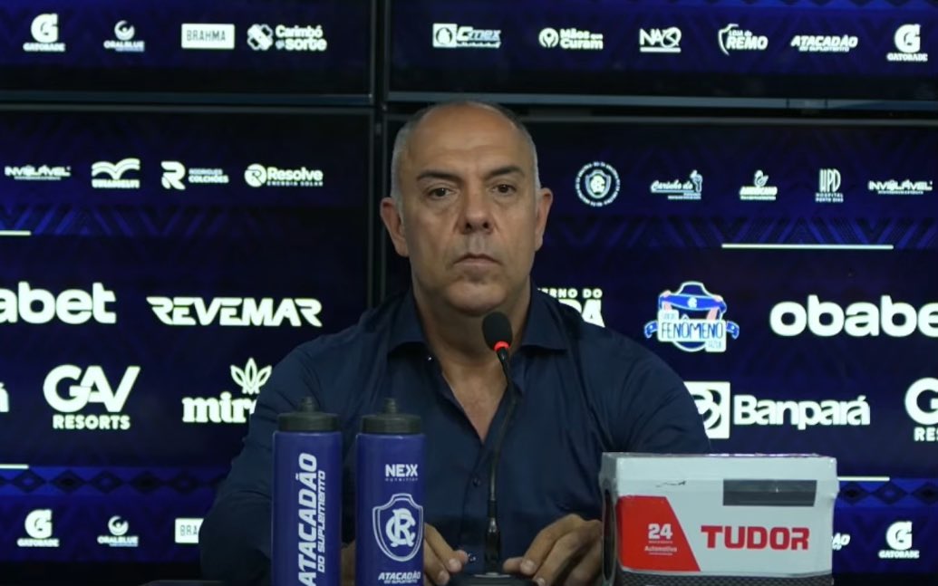 Marcos Braz detalhou as negociações em coletiva de imprensa - 