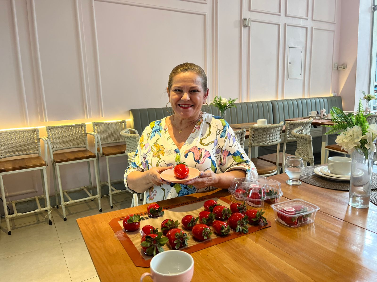 Silvia Amaral Dias, sócia proprietária da confeitaria Doçuras.