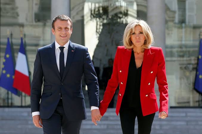 Imagem - Macron processa podcaster dos EUA por dizer que sua esposa é homem