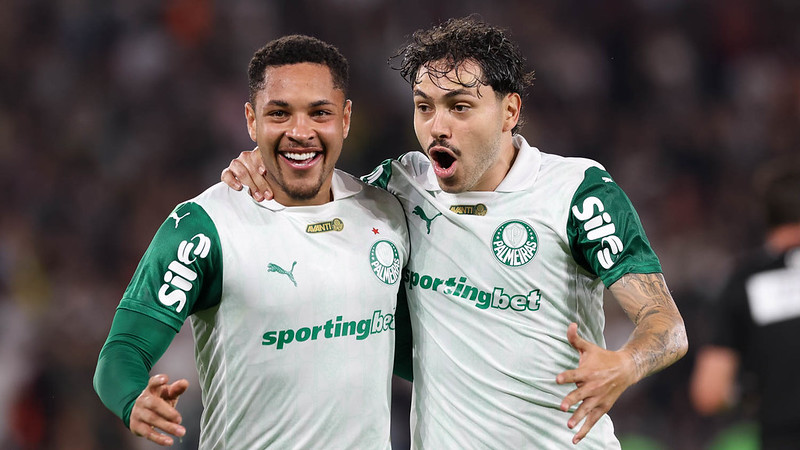 Imagem - Palmeiras vence o Fluminense de virada no Maracanã
