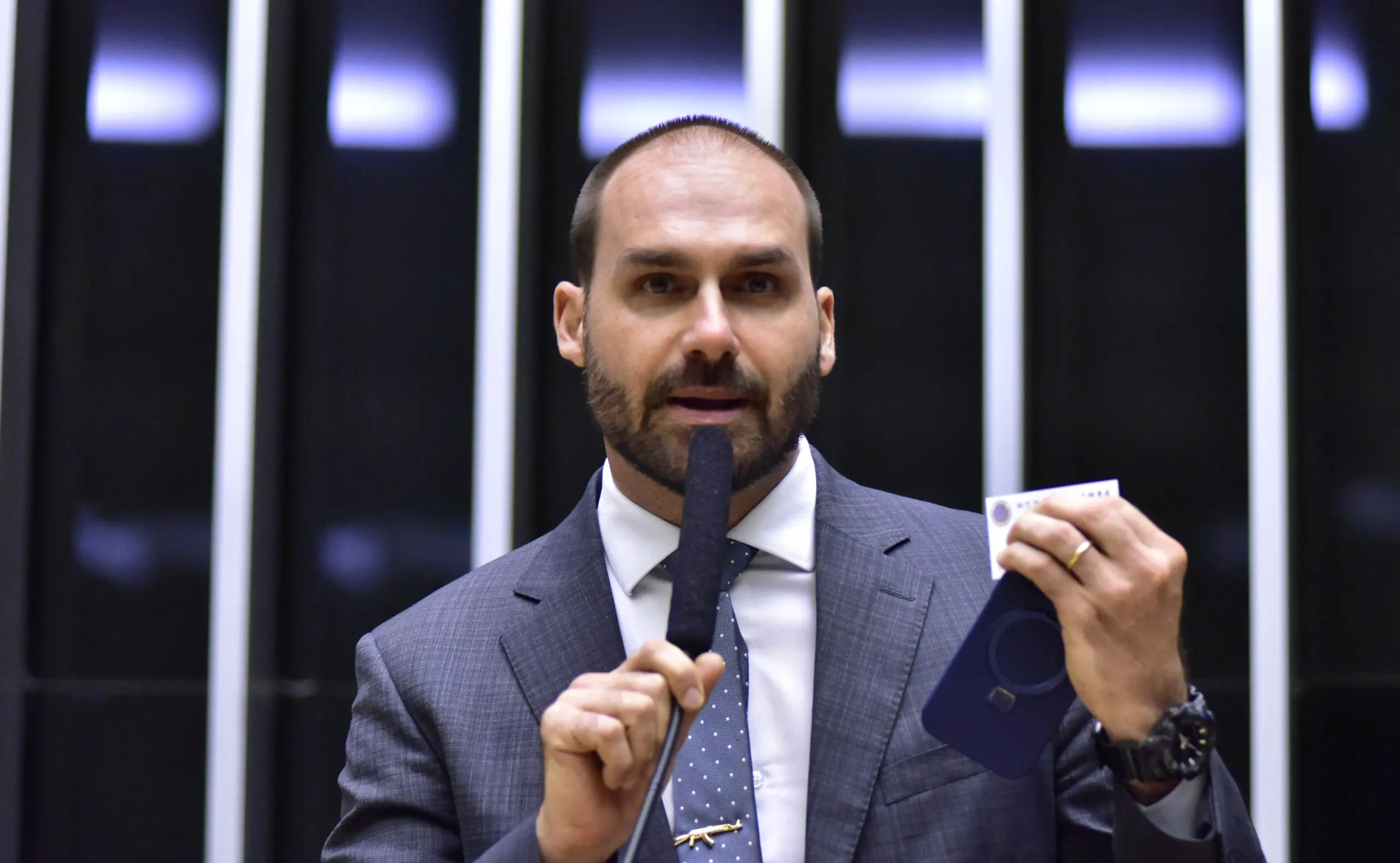 Imagem - Eduardo Bolsonaro diz que Lei Magnitsky pode ser aplicada a Moraes e atingir Motta e Alcolumbre