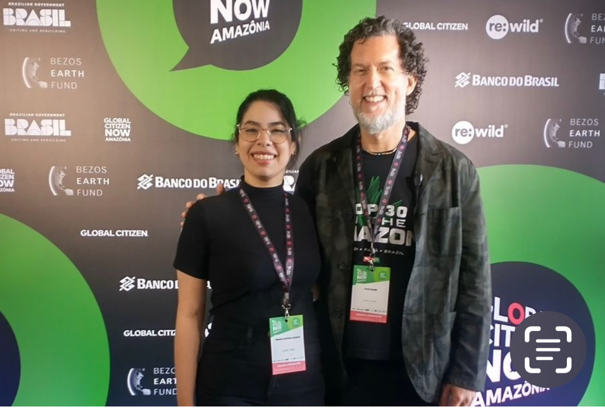 Amanda Olegario, da Valeverde, e David Beame, vice-presidente de Eventos e Transmissões na Global Citizen