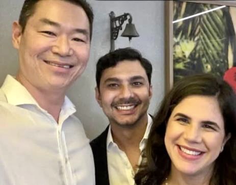 Clayton Sawada com com Cynthia e Franklin Rocha
