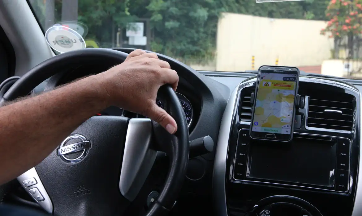 Imagem - Lula sanciona crédito consignado para CLT, incluindo motoristas de app
