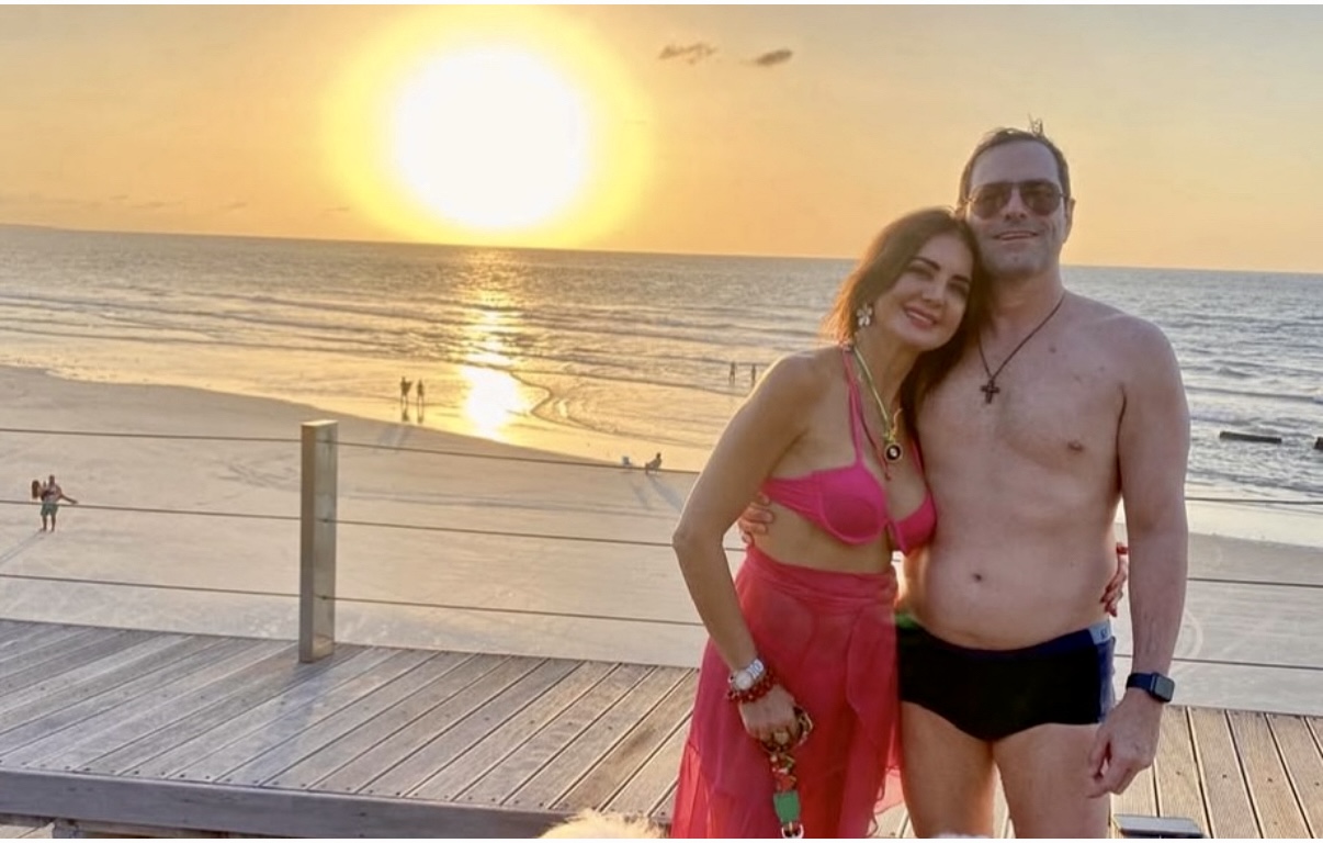 Quem também derrubou mais uma velhinha durante a semana foi Edmar Freire. En petit comité, reuniu a família em seu apê. Tudo organizado por sua Fadia, bien sûr…
