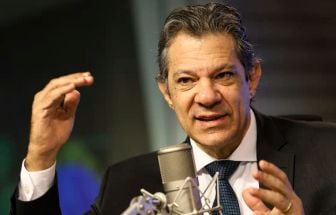 Haddad diz que Brasil quer diálogo 'respeitoso e firme' com os EUA após tarifaço