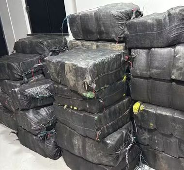 Imagem - Polícia do Amazonas apreende 1,5 tonelada de cocaína em 'rabetão' no Rio Solimões