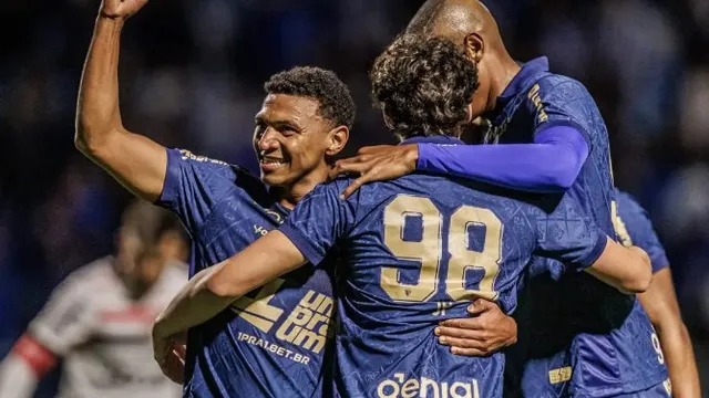 Avaí goleou o Botafogo-SP por 5 a 0 - 