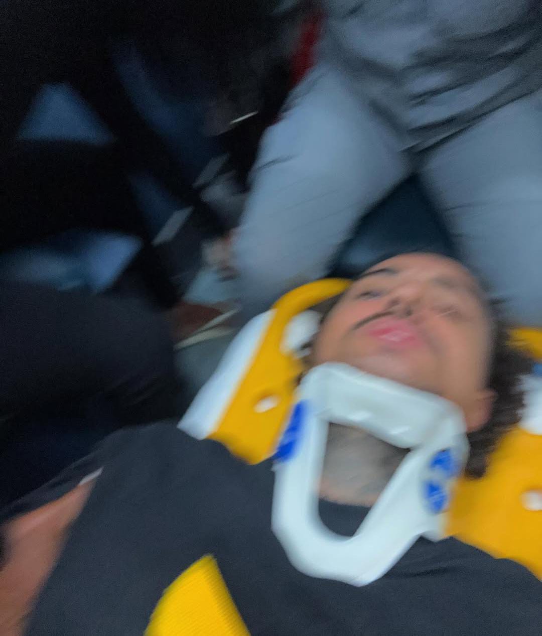 (MC Livinho sofreu um acidente de trânsito nesta terça-feira (29) e está internado em São Paulo.)