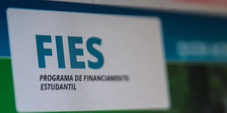 O objetivo, conforme a pasta, é ajudar os alunos que enfrentam dificuldades financeiras.