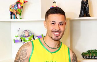Após separação, Carlinhos Maia reflete sobre a solidão: 'é você por você'