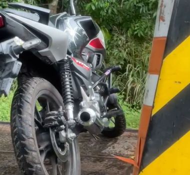 Imagem - Perseguição inusitada termina em cena cômica entre policial e motociclistas no Pará