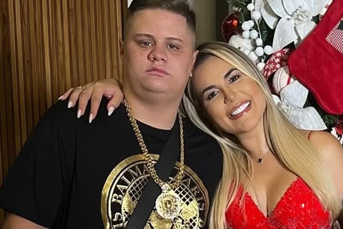 Giliard Vidal e sua mãe Deolane Bezerra