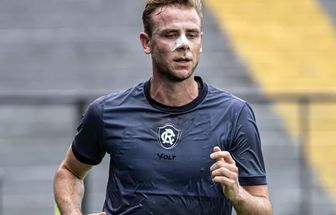 Zagueiro Klaus volta aos treinos com bola no Remo após fratura no nariz
