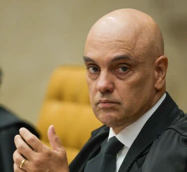 Imagem - Moraes denuncia articulações de Eduardo Bolsonaro e vê ameaça de novo ataque à democracia