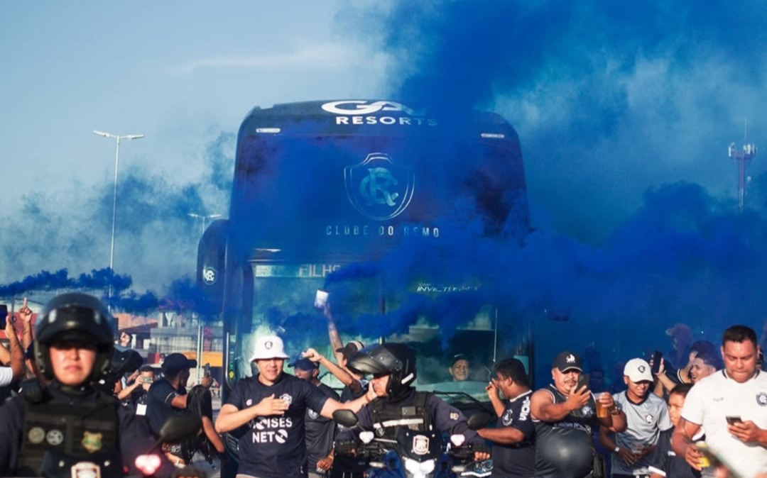 Festa da torcida azulina antes do jogo -