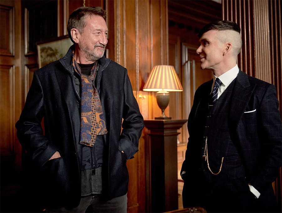 Novo James Bond terá roteiro do criador de Peaky Blinders e direção de Denis Villeneuve