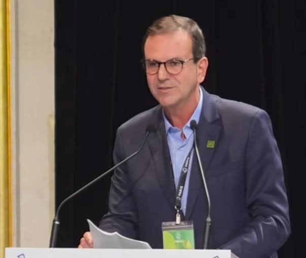 Para Igor Normando e Helder Barbalho, Eduardo Paes deixou um conselho: “mantenham a firmeza diante das críticas”.