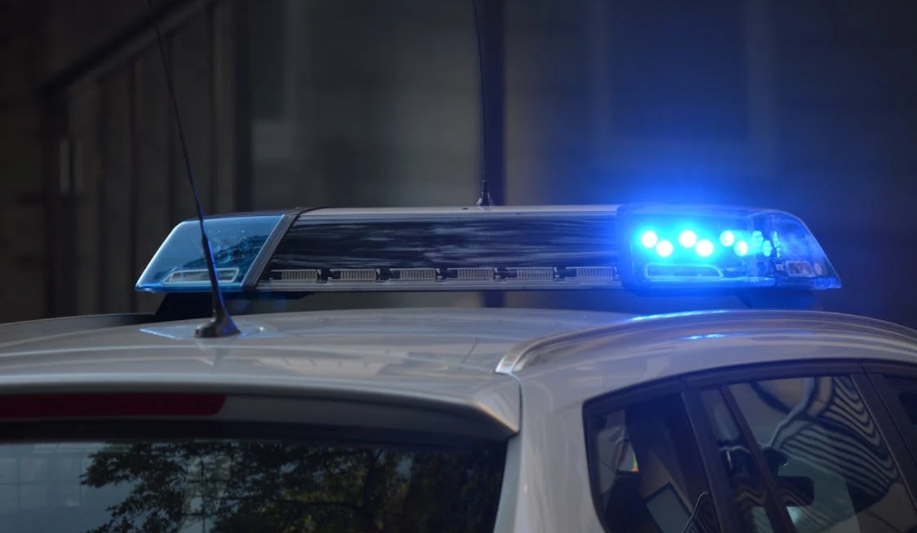 Um estudante foi preso após entregar uma cabeça decapitada, enrolada em papel alumínio em um hospital de Portugal. 