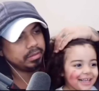Imagem - Vídeo: influenciador perde a filha de 3 anos após trágico acidente doméstico