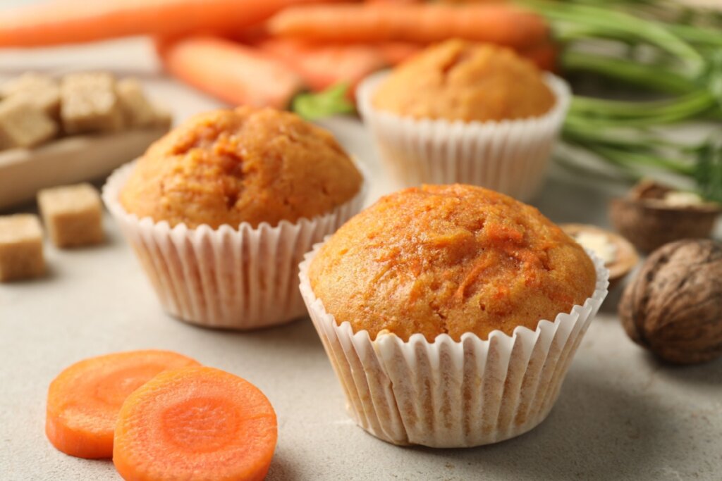 Cupcake de cenoura (Imagem: New Africa | Shutterstock) 