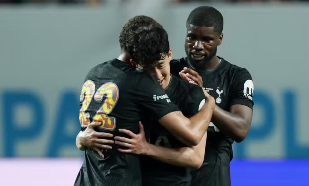 Son em sua despedida -