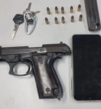 Imagem - Polícia Militar prende dupla acusada de roubo e porte ilegal de arma no Guamá, em Belém
