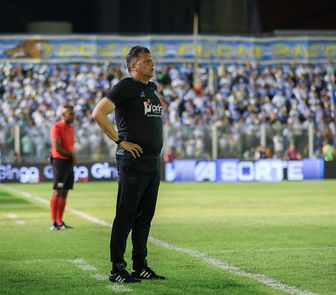 Imagem - Claudinei valoriza empate do Paysandu fora de casa: 'Nossa equipe não aceita derrota'
