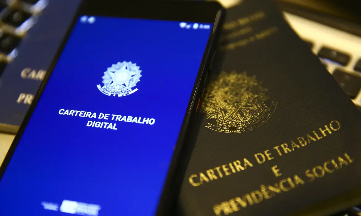 Abertura de empregos caiu 19,2% em relação a junho do ano passado -