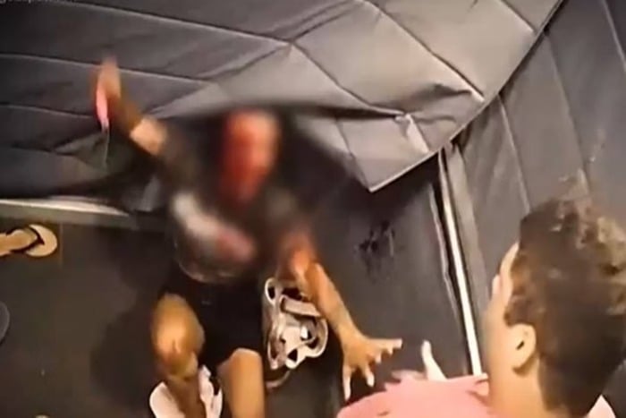 Antes de sofrer agressões por 36 segundos, vítima teve celular jogado na piscina pelo então namorado, com quem se relacionou por dois anos.