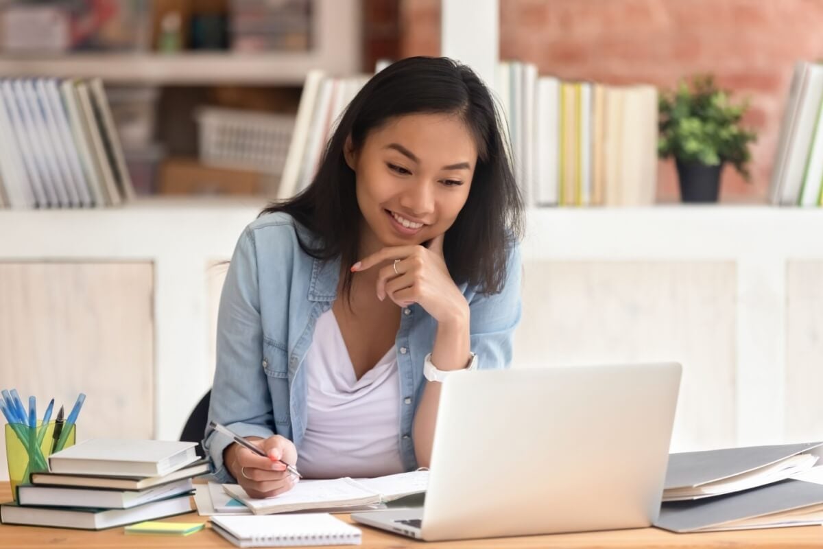 Aprender esses conceitos matemáticos é fundamental para os vestibulares (Imagem: fizkes | ShutterStock)