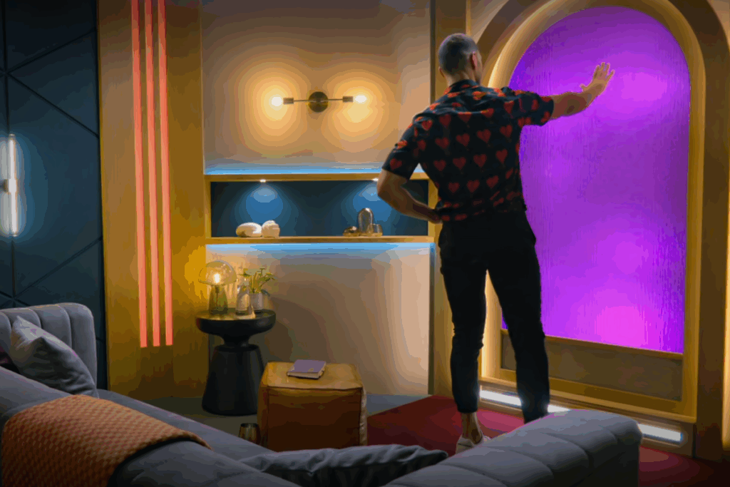 Na segunda temporada de &#8220;Casamento às Cegas: Reino Unido&#8221;, novos casais testam conexões profundas sem contato visual até o noivado (Imagem: Reprodução digital | Netflix)