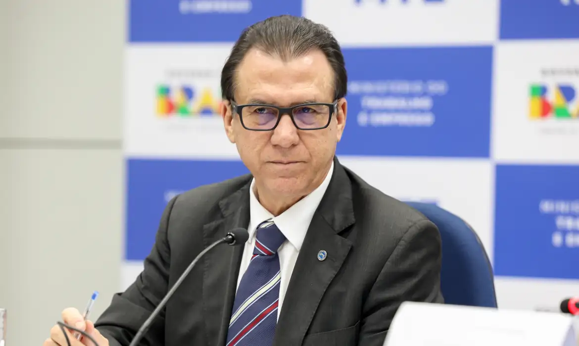 Imagem - 'O mundo não vai acabar', diz ministro sobre tarifaço dos EUA