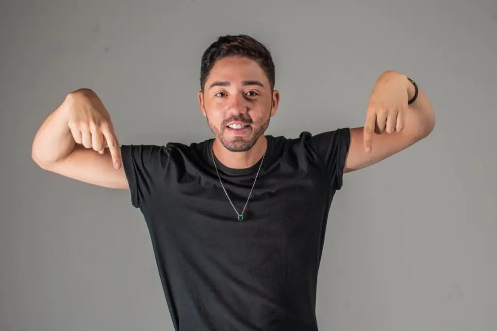 Imagem - ‘Ganhei 3 cm’, disse Rico Melquiades após harmonização peniana; assista