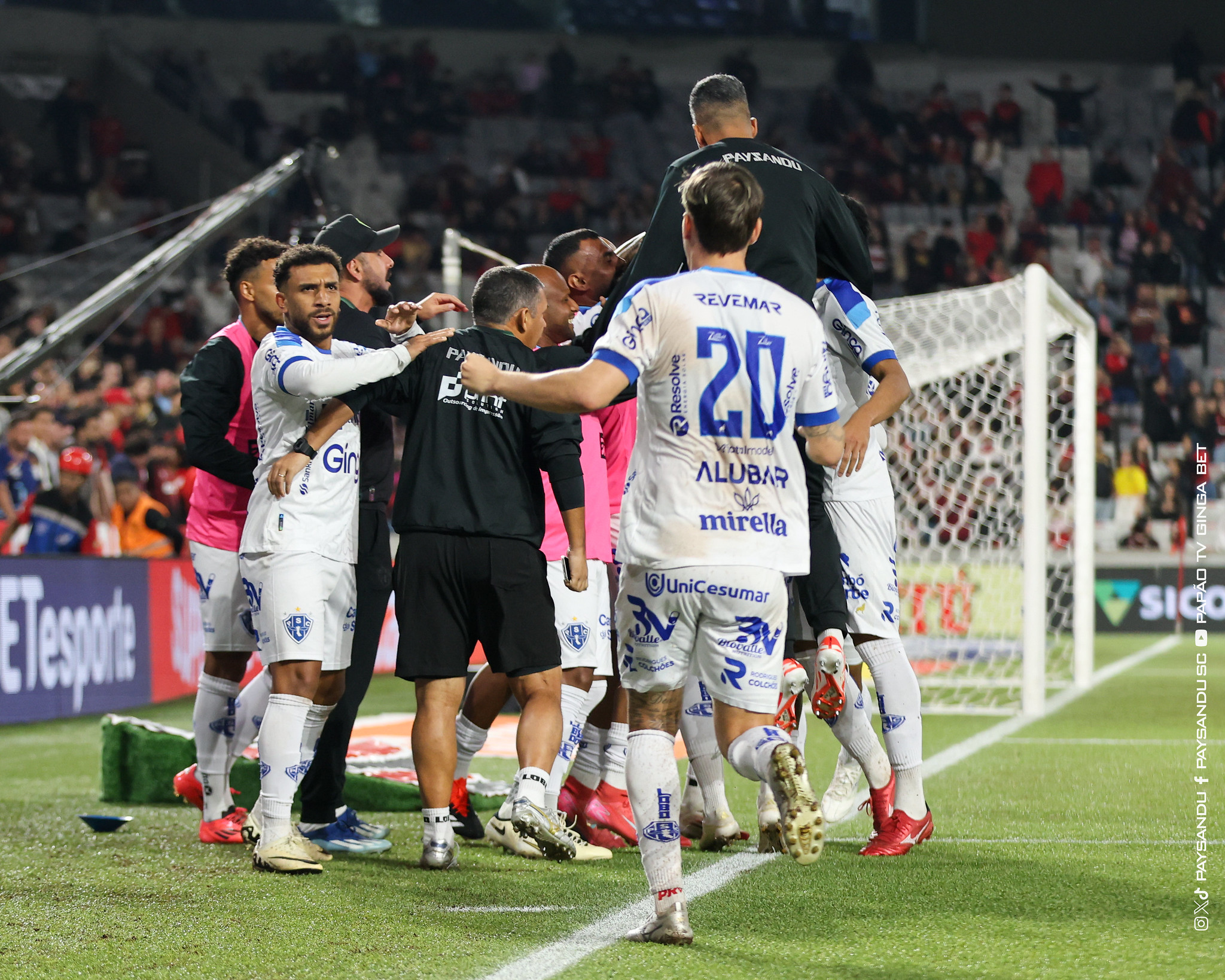 Imagem - Com Claudinei Oliveira, Paysandu mostra poder de reação na Série B; confira os dados