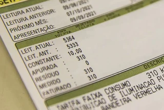 Tarifa de energia elétrica no Pará acumula alta de 82% em 10 anos e pesa no bolso da população