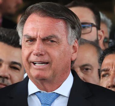 Imagem - Defesa de Bolsonaro diz que foi surpreendida com prisão domiciliar