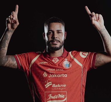 Imagem - Maior venda da história do Remo, Maxwell é apresentado em clube da Indonésia